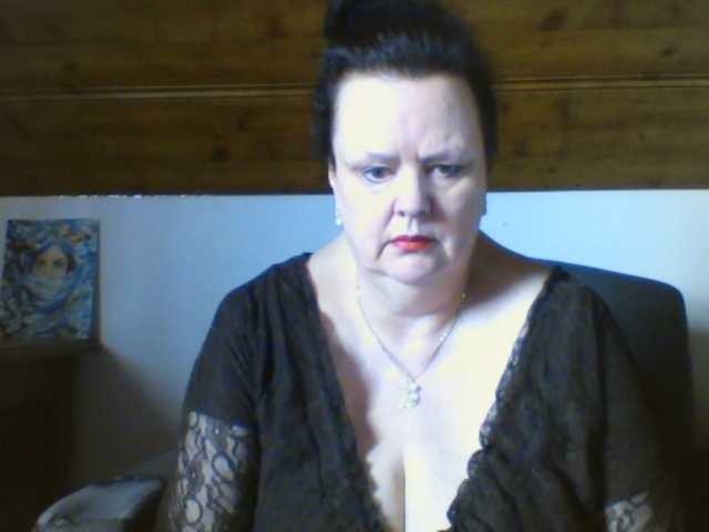 TiffanyAmore's BongaCams show and profile