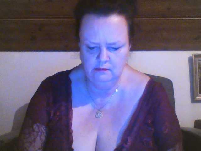 TiffanyAmore's BongaCams show and profile