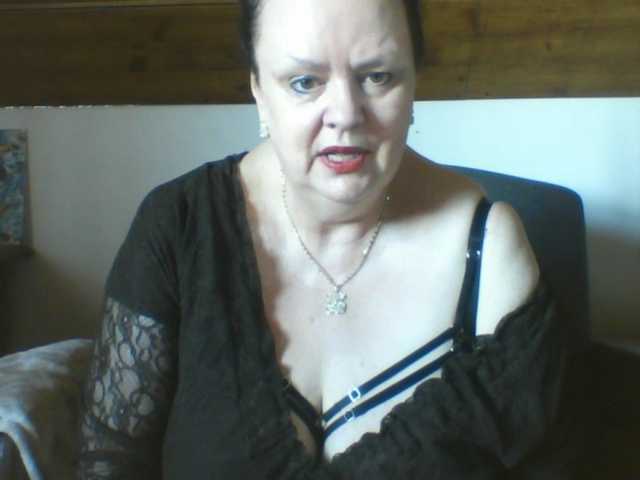 TiffanyAmore's BongaCams show and profile