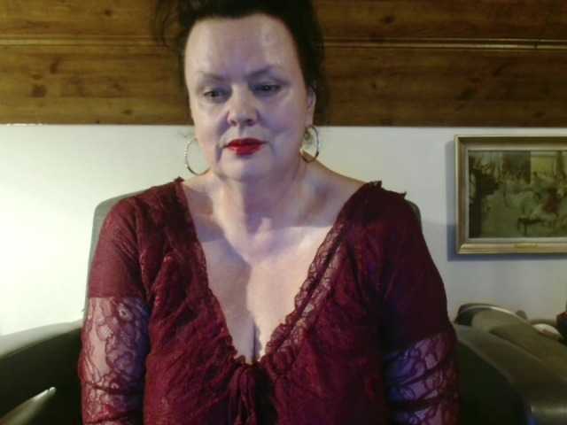 TiffanyAmore's BongaCams show and profile