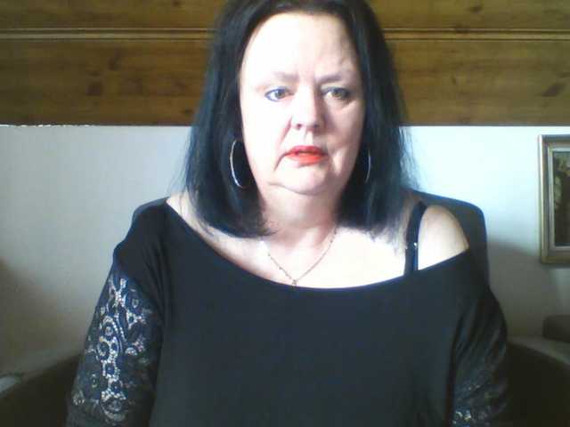 TiffanyAmore's BongaCams show and profile