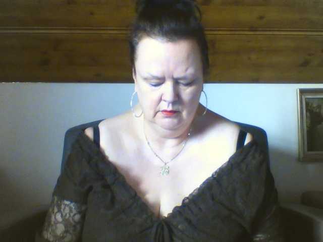 TiffanyAmore's BongaCams show and profile