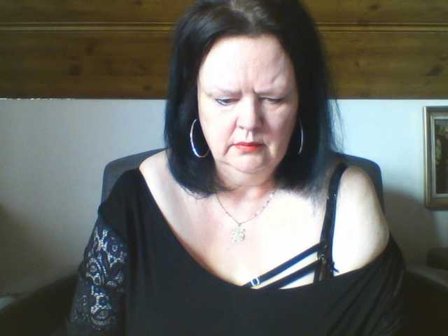 TiffanyAmore's BongaCams show and profile