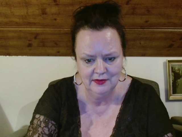 TiffanyAmore's BongaCams show and profile