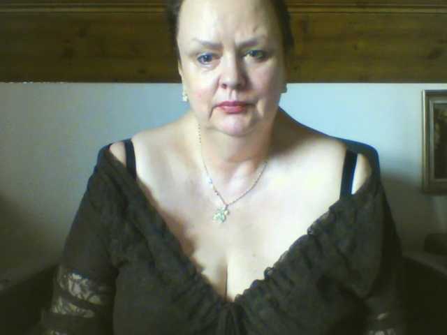 TiffanyAmore's BongaCams show and profile