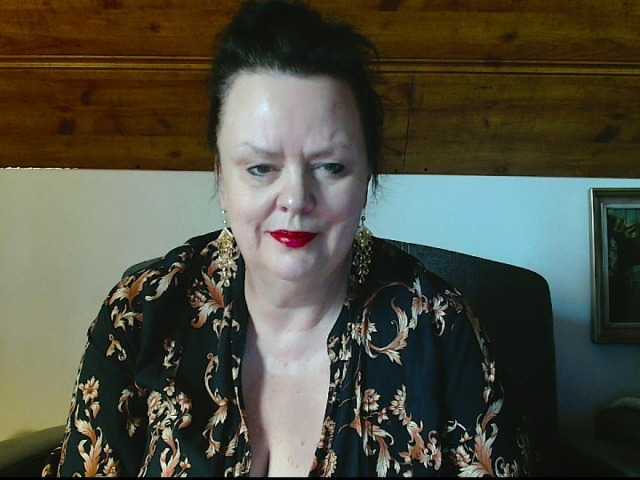 TiffanyAmore's BongaCams show and profile