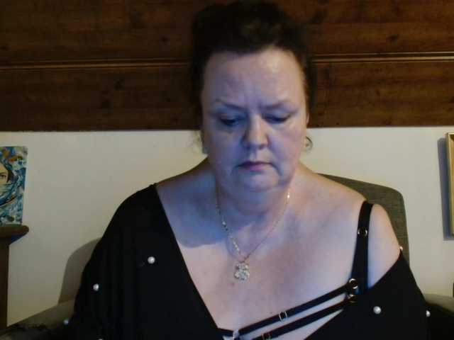 TiffanyAmore's BongaCams show and profile