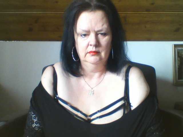 TiffanyAmore's BongaCams show and profile