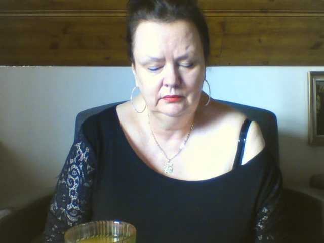 TiffanyAmore's BongaCams show and profile