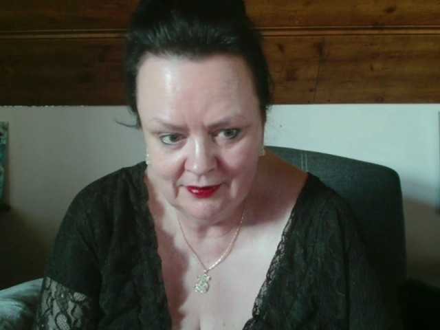 TiffanyAmore's BongaCams show and profile