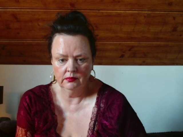  TiffanyAmore chat room