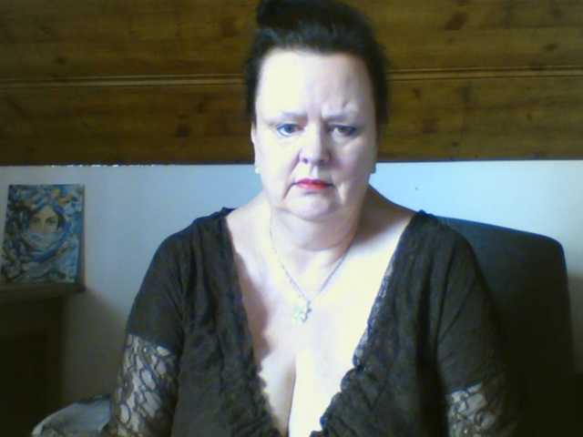 TiffanyAmore's BongaCams show and profile