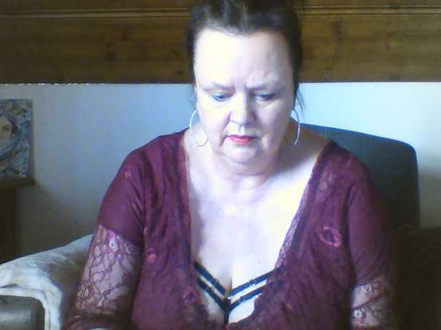 TiffanyAmore's BongaCams show and profile