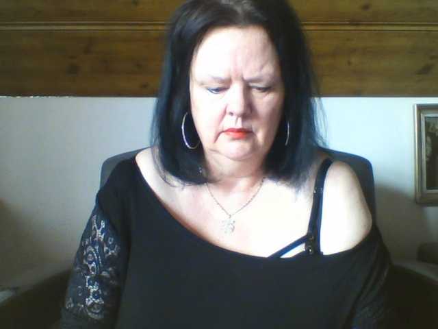 TiffanyAmore's BongaCams show and profile