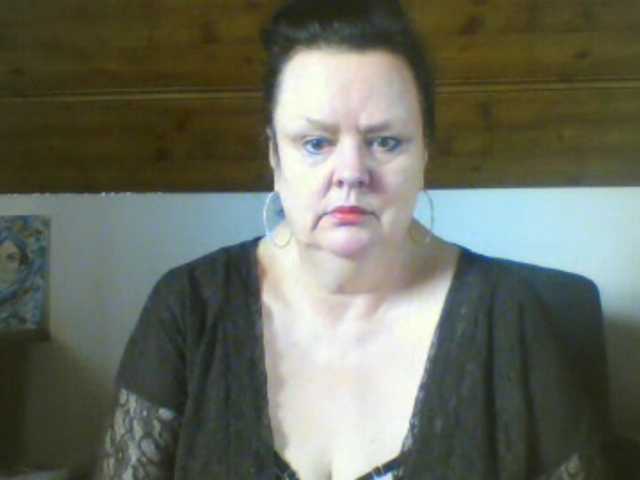 TiffanyAmore's BongaCams show and profile