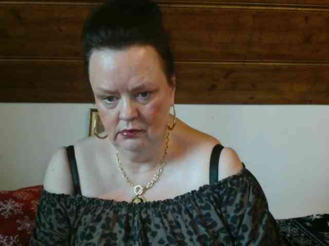 TiffanyAmore TiffanyAmore