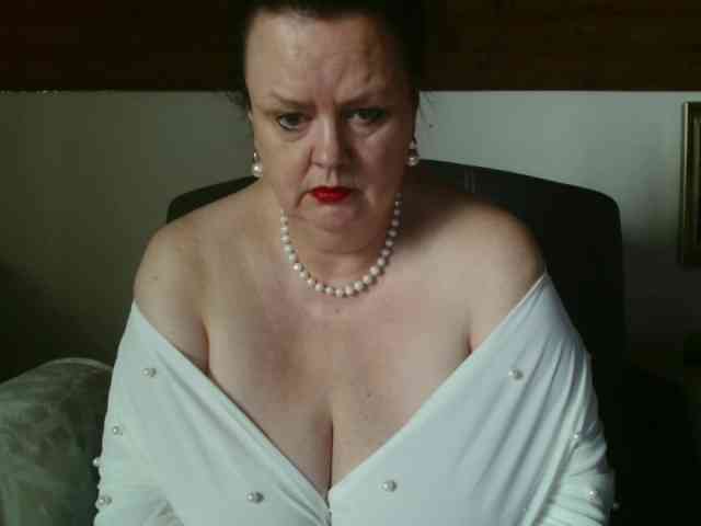 TiffanyAmore TiffanyAmore