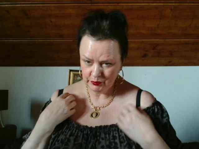 TiffanyAmore Live Webcam on BongaCams