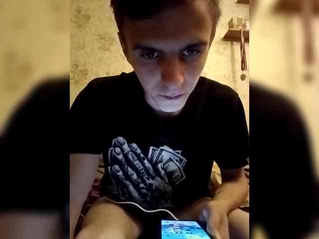 Kotikk (23, White Cam Boy) performing Live Sex.