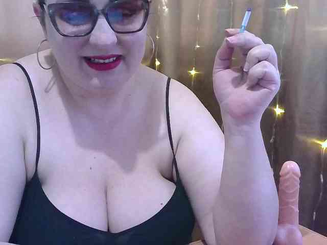 MadamKatyusha webcam