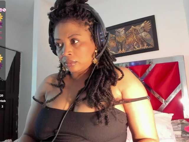 lilotorontoo's BongaCams show and profile