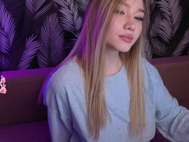 YukiStar from BongaCams