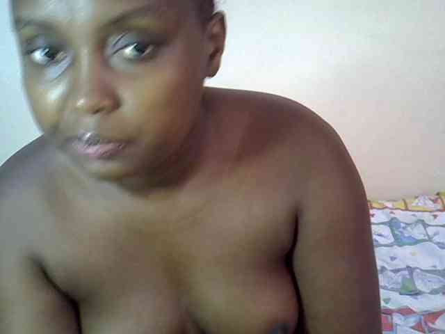 Nyomi224 webcam