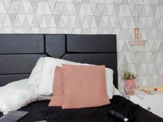 OliviaGarciaa Porn Show