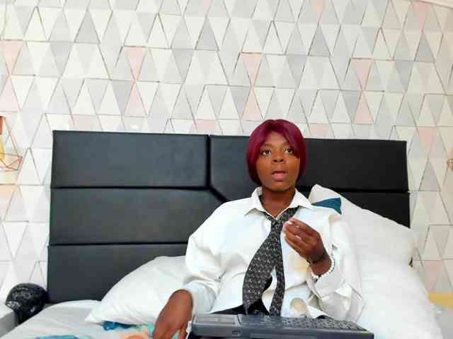 OliviaGarciaa OliviaGarciaa