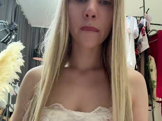 LolaDoll Porn Show