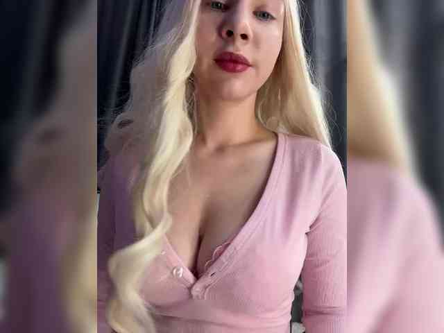 LolaDoll's webcam live show