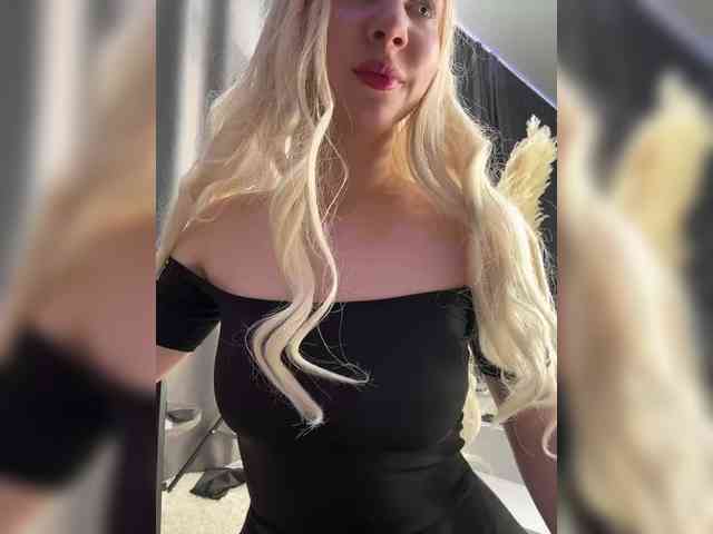 LolaDoll's webcam live show