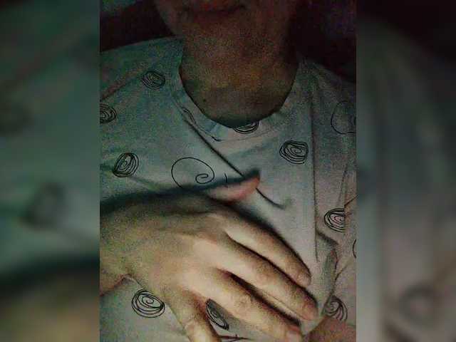 Vikki-vik's BongaCams show and profile