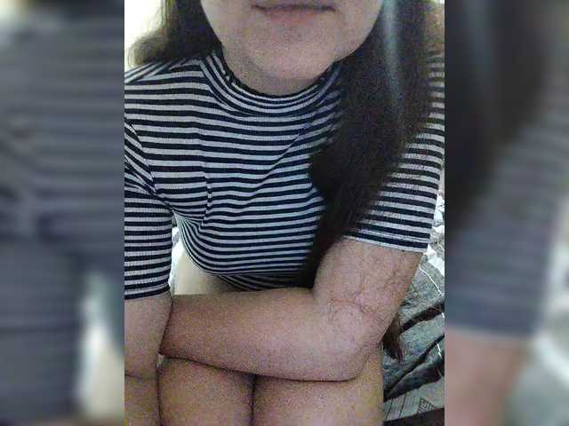 Vikki-vik's BongaCams show and profile