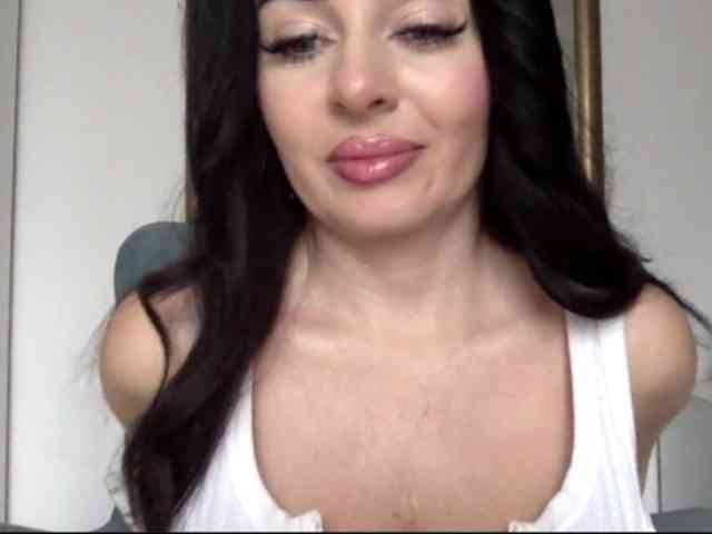 sensuallstella webcam