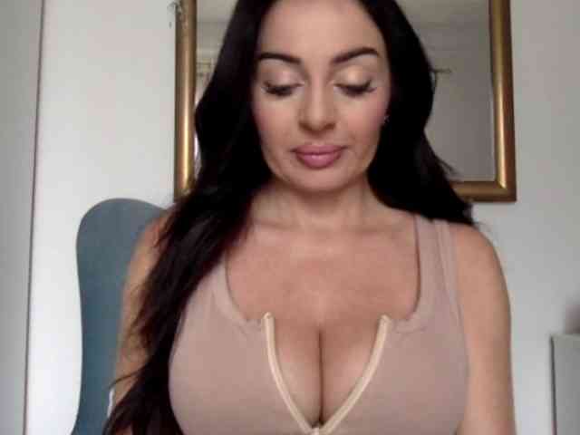 sensuallstella webcam