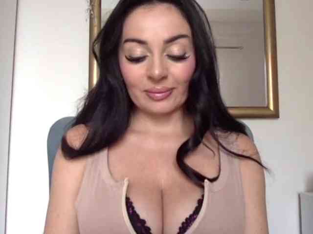 sensuallstella webcam