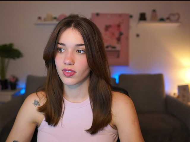 kissiecat's BongaCams show and profile