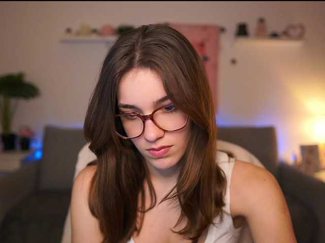 kissiecat's BongaCams show and profile