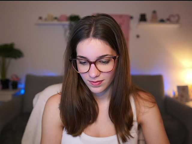 kissiecat's BongaCams show and profile