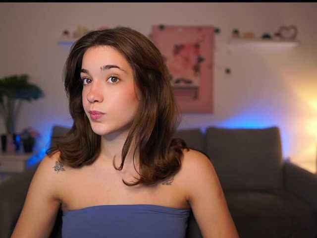 kissiecat webcam bongacams model stream image
