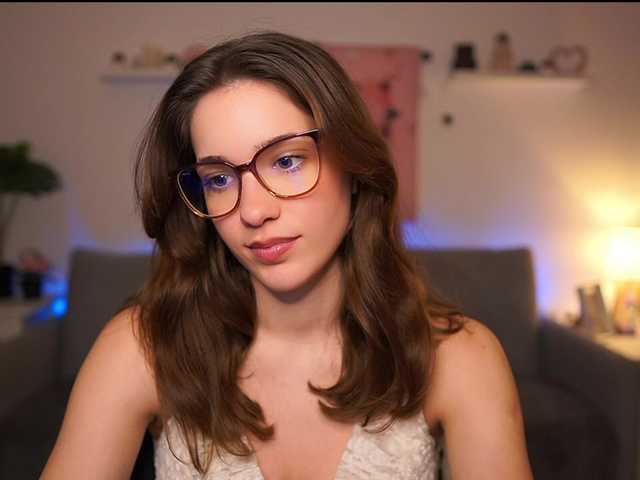 kissiecat's BongaCams show and profile