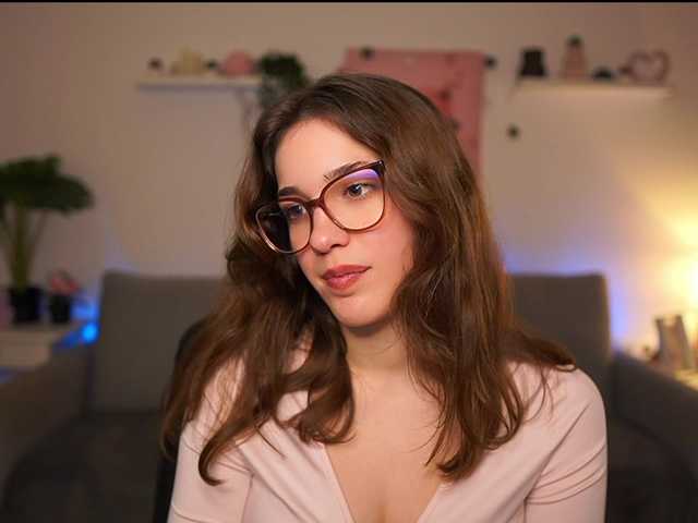 kissiecat's BongaCams show and profile