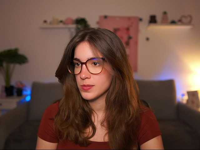 kissiecat's BongaCams show and profile