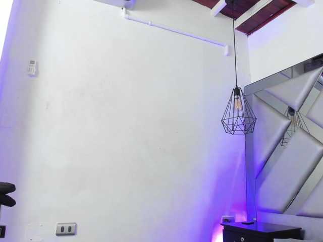 Lorenn-Hill1 webcam bongacams model stream image