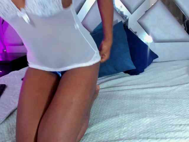 Lorenn-Hill1 webcam