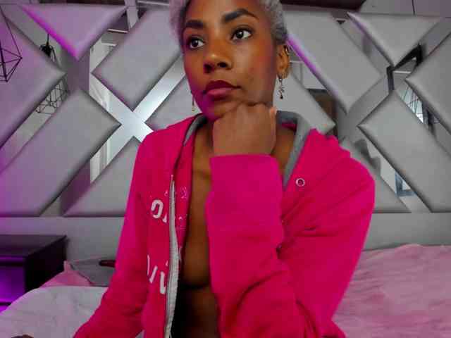 Lorenn-Hill1 webcam