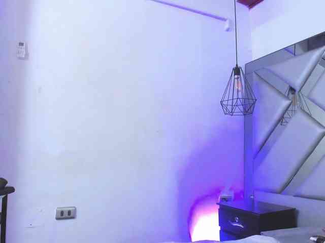 Lorenn-Hill1 Lorenn-Hill1