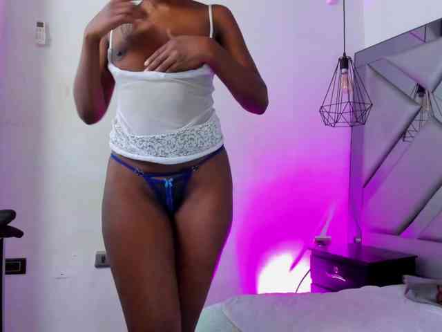 Lorenn-Hill1 webcam