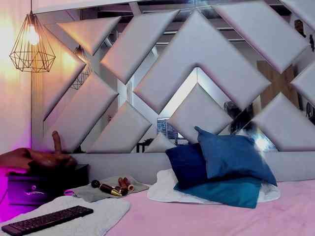 Lorenn-Hill1 webcam